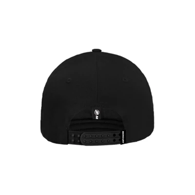 Black flat bill hat made of chino twill facbric - snapback	